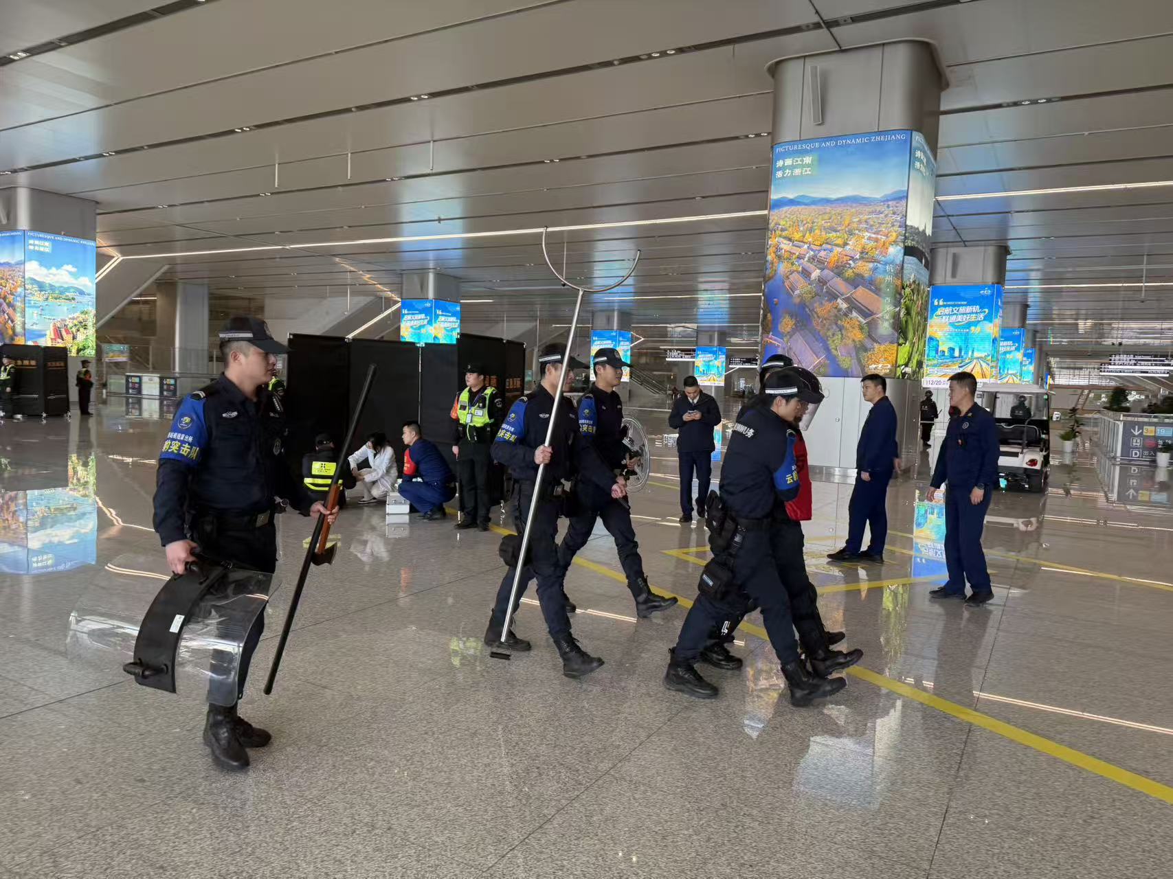 图片 (2).jpg 图片 (2).jpg
