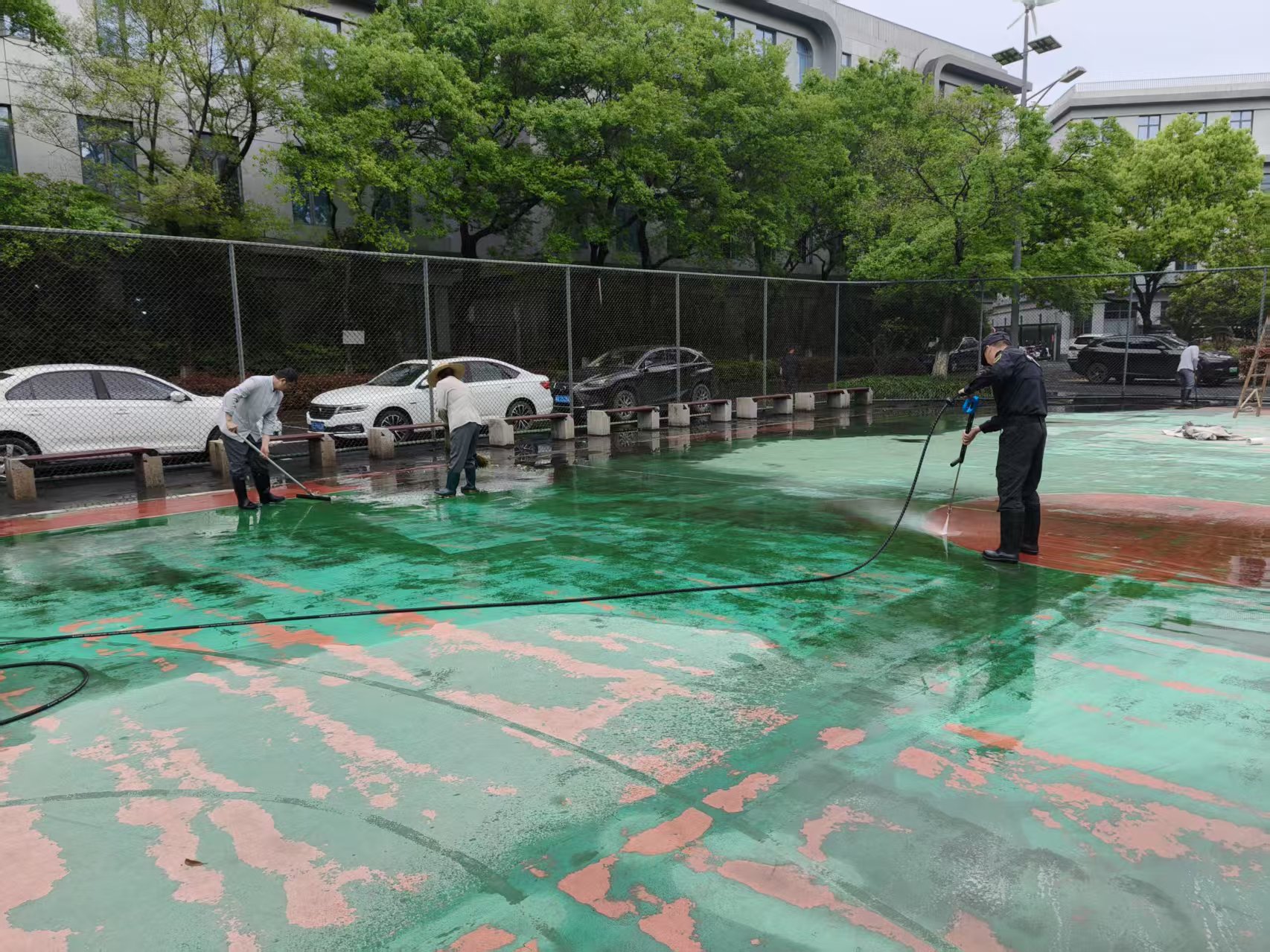 20260419临平分公司全力护航“玖沐杯”青年人才篮球赛 助力龙船坞社区趣味活动圆满举行5.jpg
